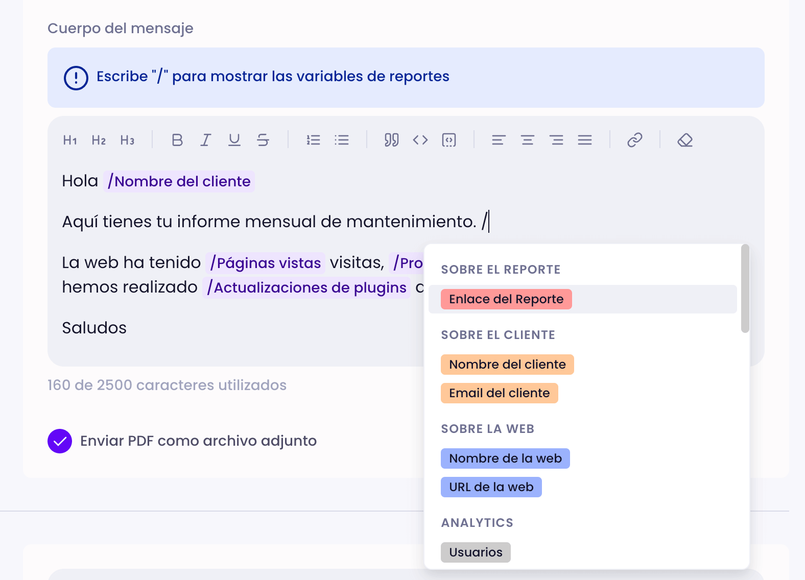 Captura de pantalla del editor de texto para reportes de clientes en Modular DS, con campos dinámicos sobre el cliente y el sitio web insertados en el cuerpo del mensaje.